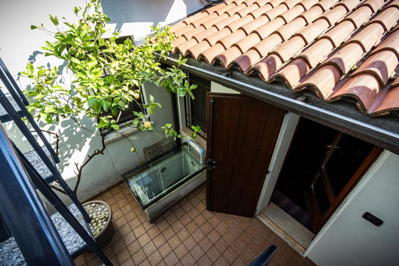 La Terrazza Apartment - Smart Holiday Mantova Kültér fotó